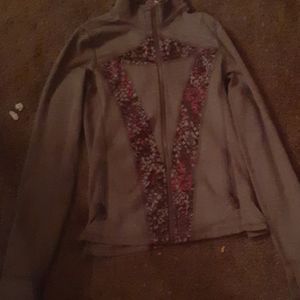 Ivivva sweater size 14